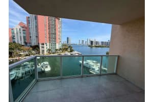 3330 Ne 190th St 710, Aventura