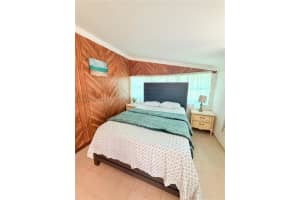 19631 Ne 12th Ct Eff, Miami