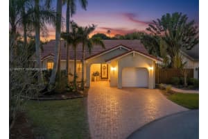 2083 Augusta, Weston