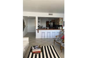 11930 N Bayshore Dr 1006, North Miami