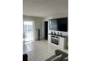 6465 W 27th Ave 43-202, Hialeah