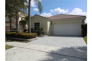 1593 Nw 158th Ave, Pembroke Pines