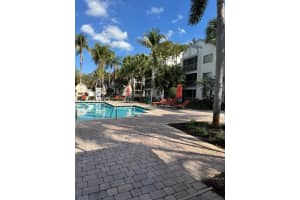 5760 Rock Island Rd 304, Tamarac