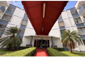 5800 Sw 127 Ave 2120, Miami