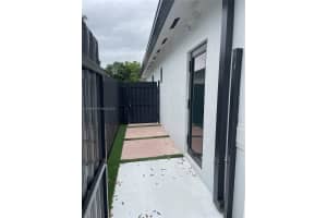 14554 Sw 161 Ct, Miami