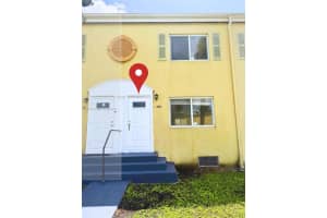 440 Nw 84th Ter 440, Miami