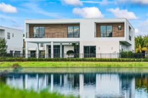 16680 N Botaniko Dr N 16680, Weston