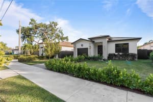 8570 Sw 198th St -, Cutler Bay