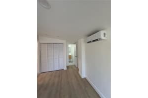 1348 Ne 182nd St, North Miami Beach