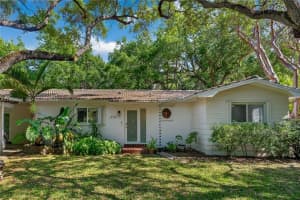 6767 Sw 154th St, Palmetto Bay