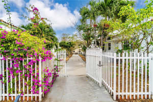 8335 E Crespi Blvd 4, Miami Beach