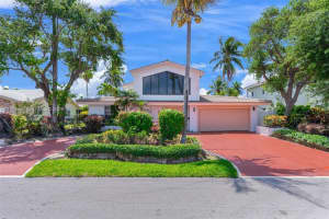 2858 Ne 33rd St, Lighthouse Point