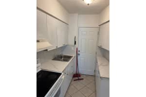 11 Sw 52nd Ave 1b, Miami