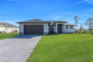 2815 44th St W, Lehigh Acres