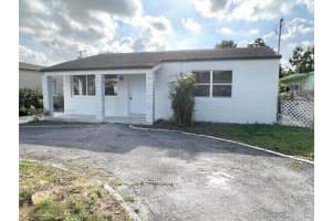 31 Sw 67th Ct 1, Miami