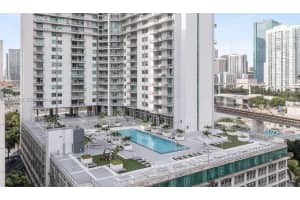 690 Sw 1st Ct 1128, Miami