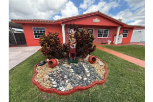 5223 Nw 168th Ter, Miami Gardens