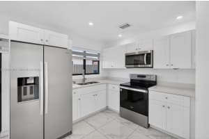 2492 Sw 44th Street 2492, Miami 2492 Sw 44th Street 2492, Miami