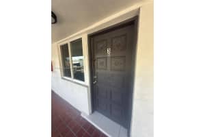 2622 Nw 24th St 3b, Miami