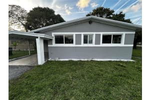 3411 Nw 1st St, Lauderhill
