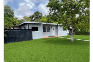 7191 Sw 15th St, Miami