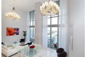1100 Biscayne Blvd 6104, Miami