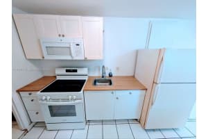 1825 Harding St 5, Hollywood