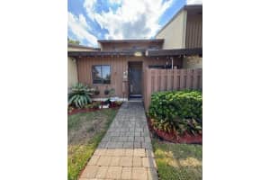 4183 Sw 87th Ter, Davie