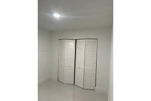 8794 Sw 12th St 108, Miami