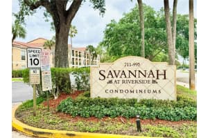 733 Riverside Dr 1215, Coral Springs