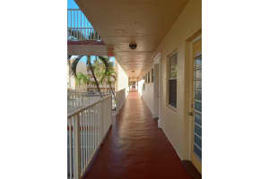 , Lauderdale Lakes
