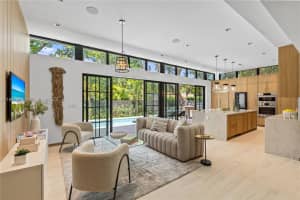 525 Ne 101 St, Miami Shores