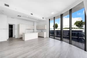 45 Sw 9th St 4708, Miami