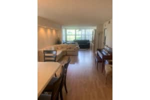 10623 W Clairmont Cir 101, Tamarac