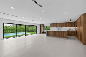 6091 Sw 79th St, South Miami