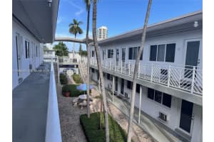 7440 Byron Ave 12b, Miami Beach