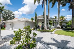 1396 Victoria Isle Drive, Weston