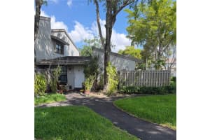 10669 Sw 113th Pl 84w, Miami