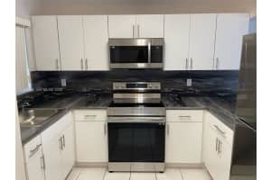 6011 W 24th Ave A-201, Hialeah