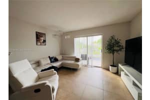 8200 Sw 210th St 113, Cutler Bay