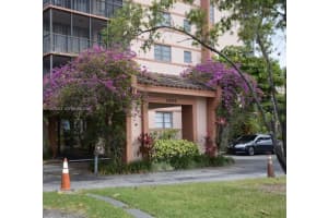 20850 San Simeon Way 408-5, Miami