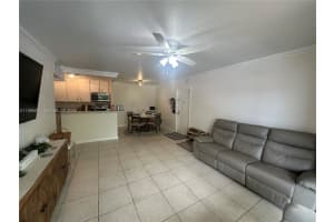 7951 Sw 104th St 209d, Miami