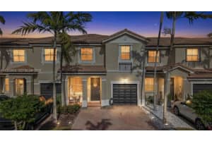 1013 Ne 42nd Ave, Homestead