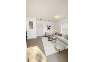 2157 Nw 28th St 0, Miami