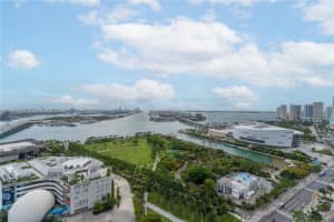 1100 Biscayne Blvd 2902, Miami