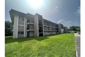 7820 S Colony Cir S 301, Tamarac