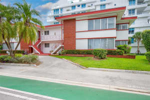 10081 W Bay Harbor Dr 4, Bay Harbor Islands
