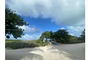 9056 Collins Ave 23, Surfside