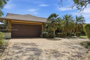 8230 Sw 55th Ct, Davie 8230 Sw 55th Ct, Davie