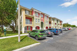 11103 Nw 83rd St 204, Doral